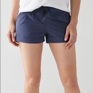 Lululemon Spring Break Away shorts size 4